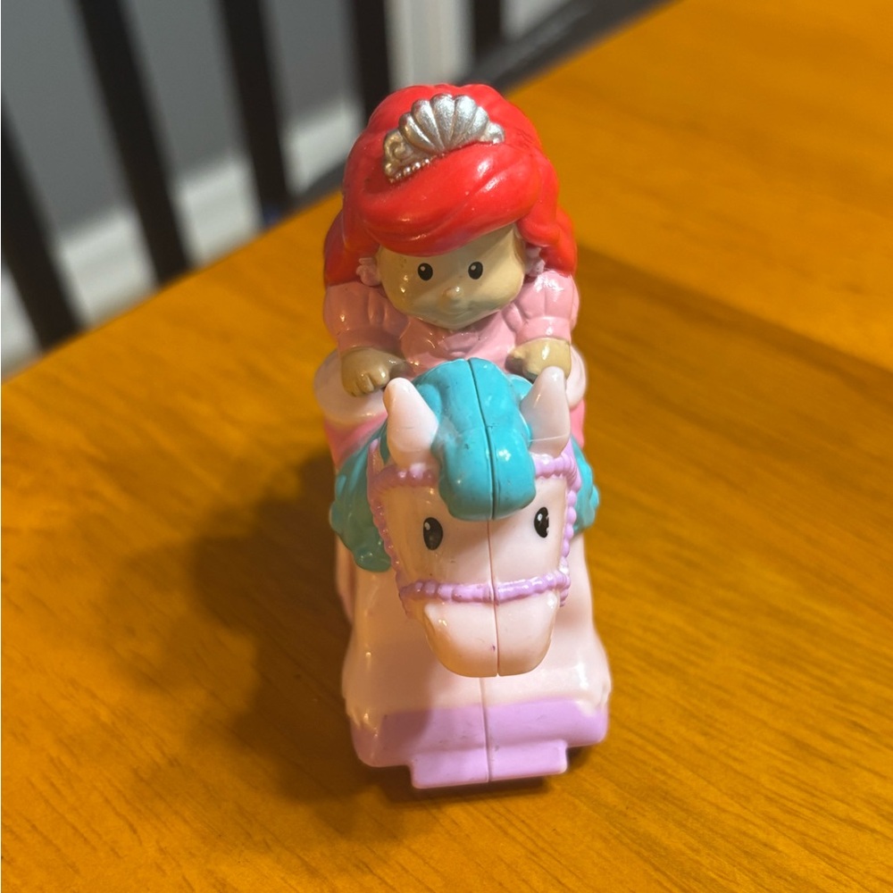 Fisher-Price little people Disney Ariel Klip Klop